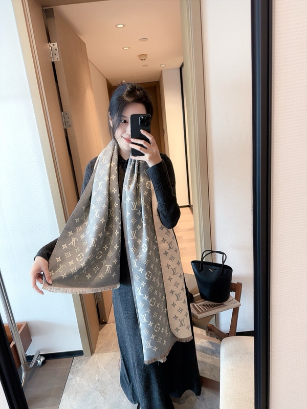 ブランドマフラー側面デザイン